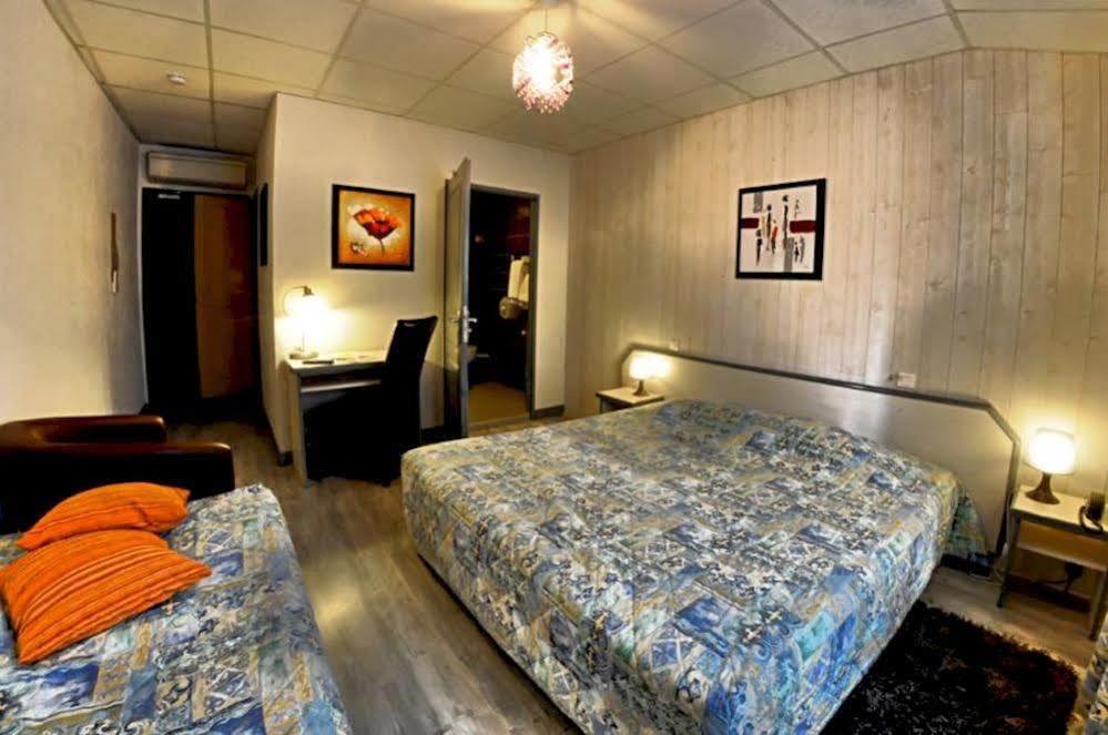 Logis Hotel L'Oliveraie Коньяк Екстер'єр фото
